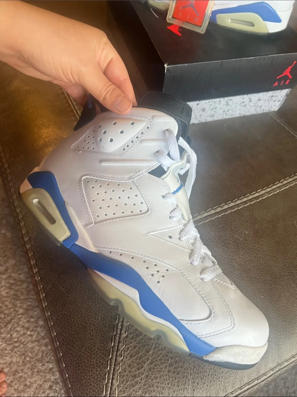 Jordan Men’s White & Blue Retro Basketball Sneakers
